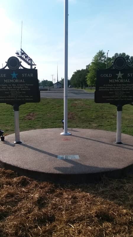 Gold star memorials - Image 1