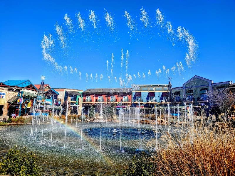 Fountain Display at The Island - Image 3