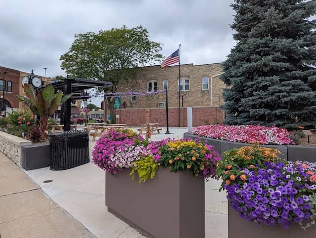 Falls Fest Plaza - Image 2