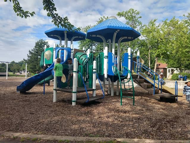 Barrie Park - Image 2