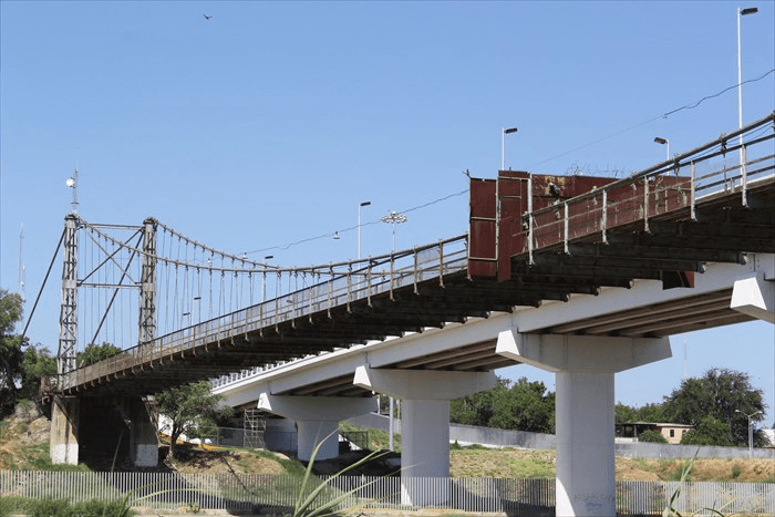 Roma–Ciudad Miguel Alemán International Suspension Bridge - Image 1