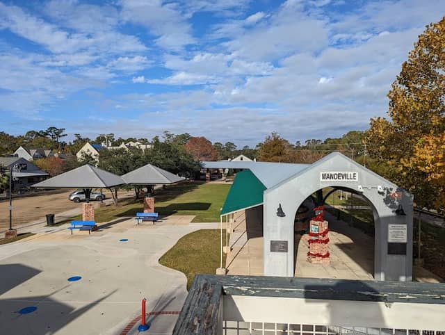 Mandeville Trailhead - Image 1