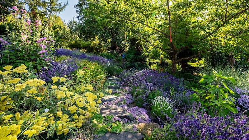 Vista Gardens - Image 1
