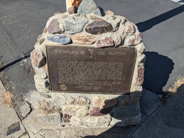 "Birthplace of the Martini" Plaque - Image 2