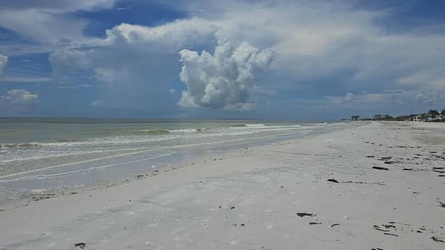 Beach Access 19 - Image 1