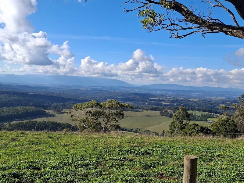John's Hill Reserve Lookout - Image 1