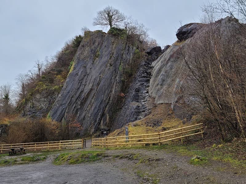 Dinas Rock - Image 1