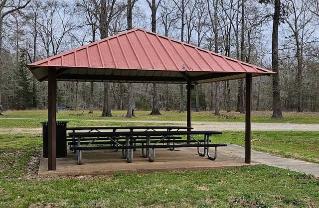 Clear Lake Park - Image 1