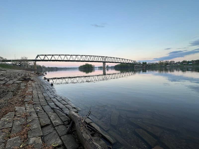 Marietta Levee - Image 2