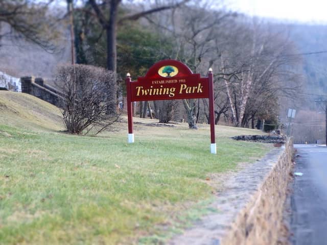 Twining Park - Image 1