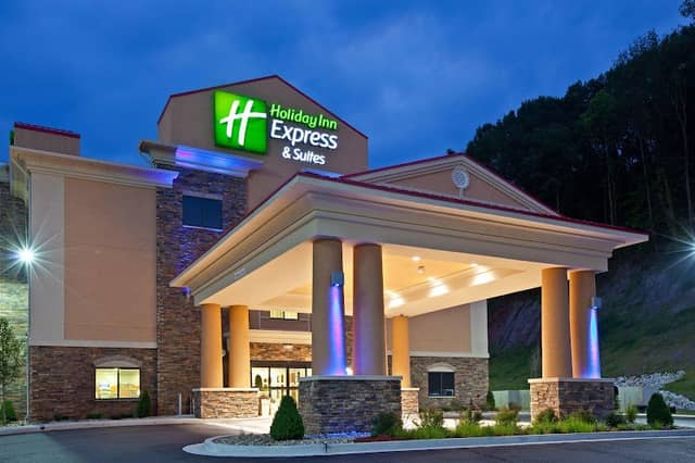 Holiday Inn Express & Suites Ripley by IHG - Image 1