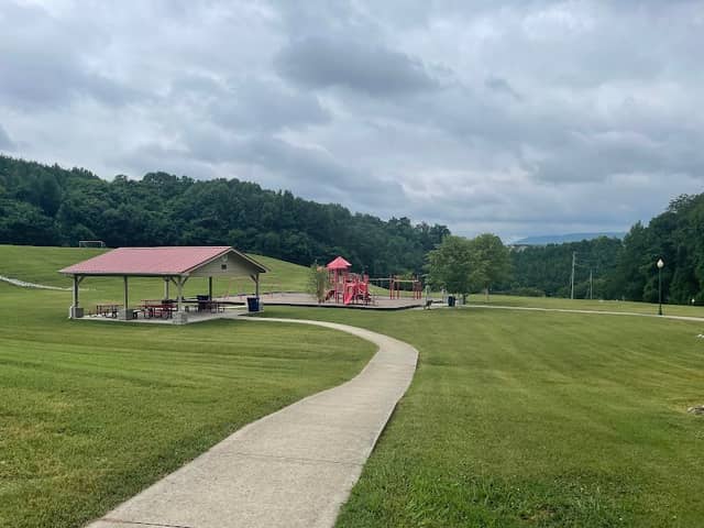 White Oak Park - Image 1