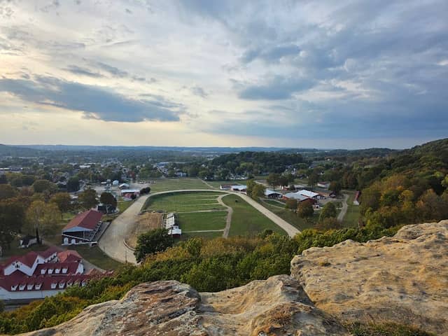 Rising Park - Image 2