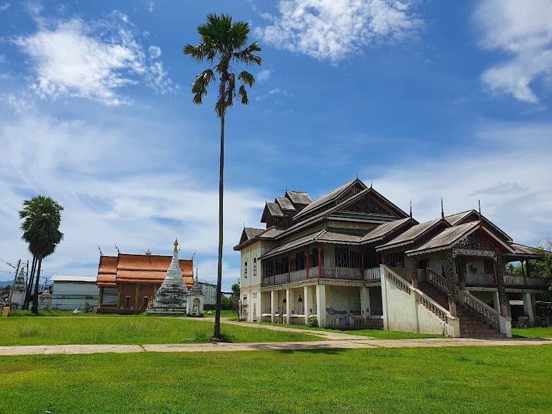 Wat Chai Mongkol - Image 1