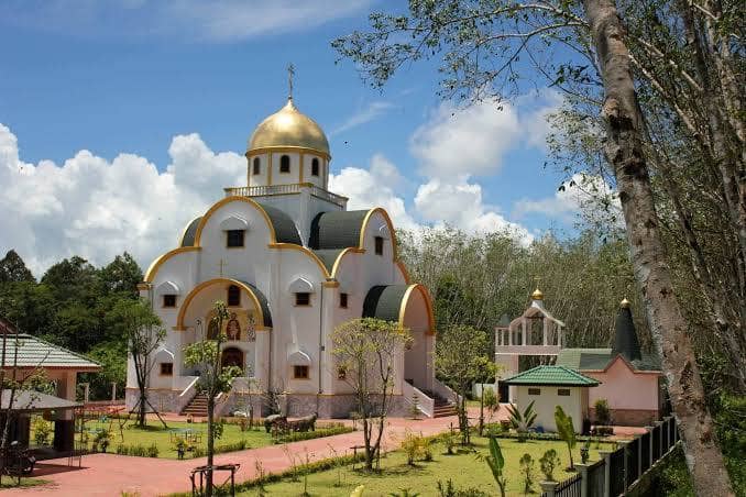 Holy Trinity Church in Phuket - Image 2