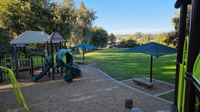 Riverton Park - Image 2