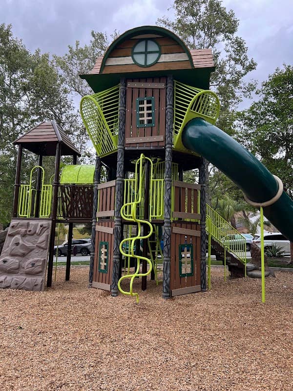 Riverton Park - Image 1