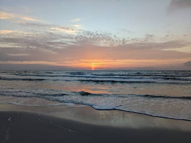 11th Ave Beach Access - Image 1