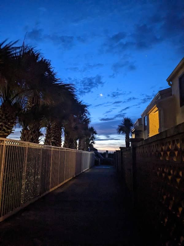 11th Ave Beach Access - Image 2