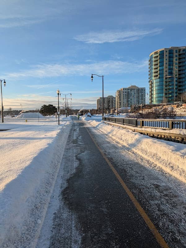 Barrie waterfront - Image 1