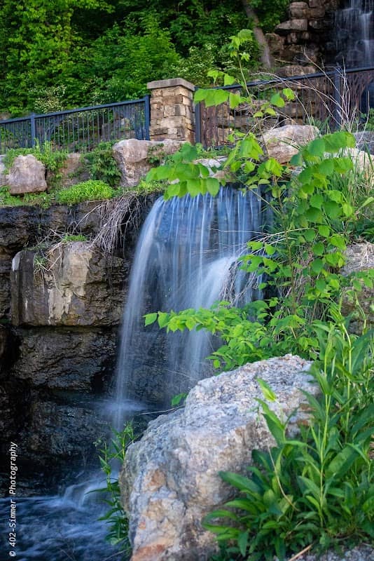 Waterfall Park - Image 1