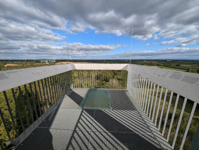 Aussichtsturm am Regionalpark Portal Weilbacher Kiesgruben - Image 3