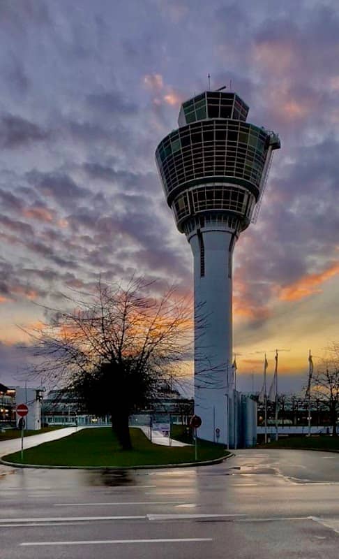 Tower Flughafen München - Image 1