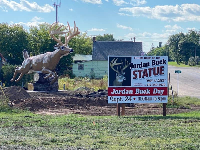 Jordan Buck Statue - Image 1