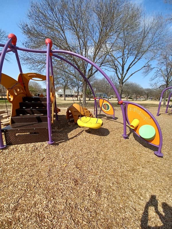 Yale Park - Image 1