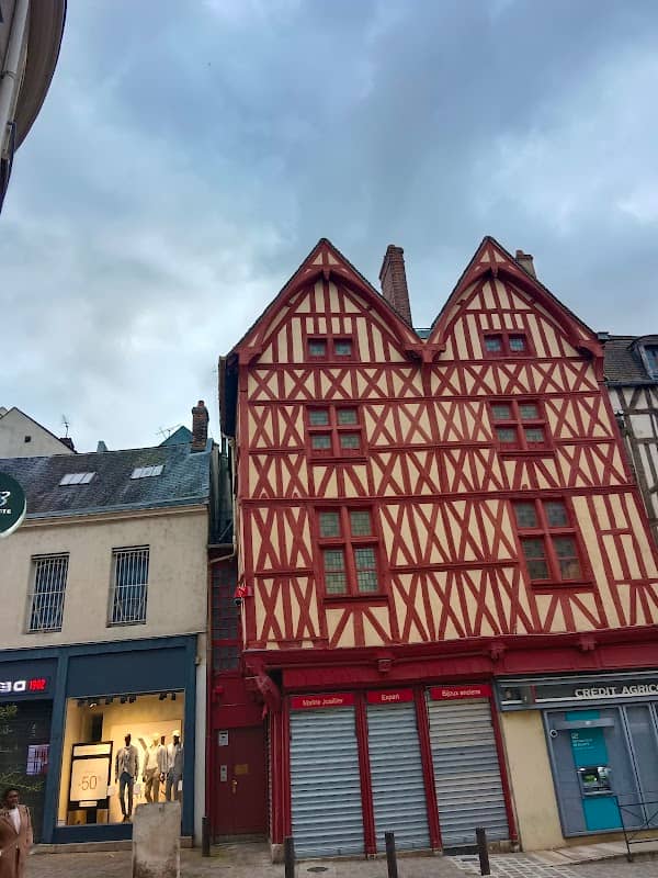 Place Charles Lepère - Image 1
