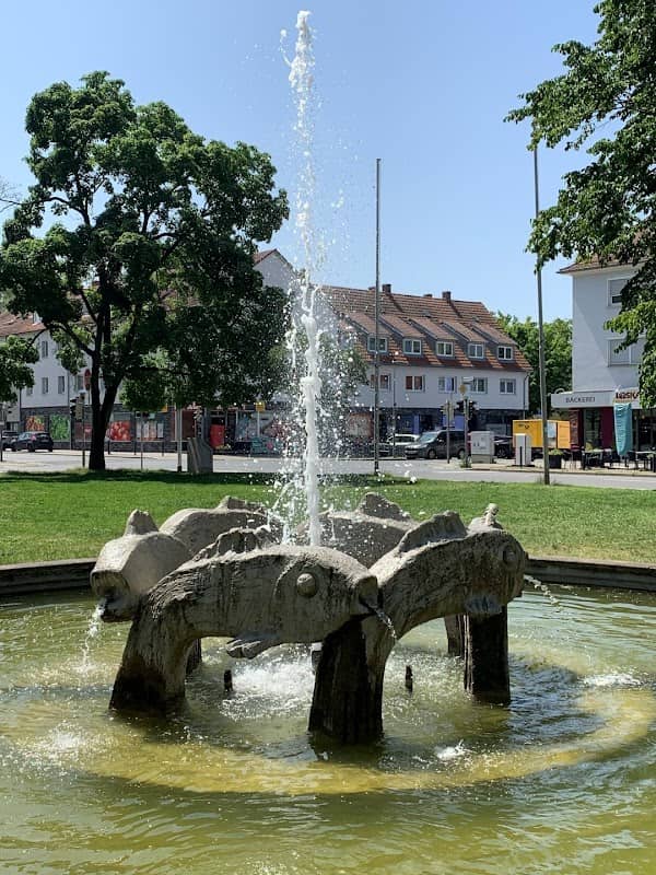 Delphinbrunnen - Image 1