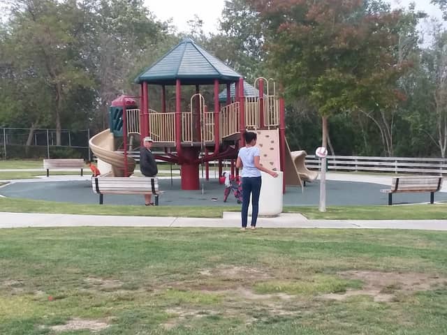 Northbank linear park - Image 1