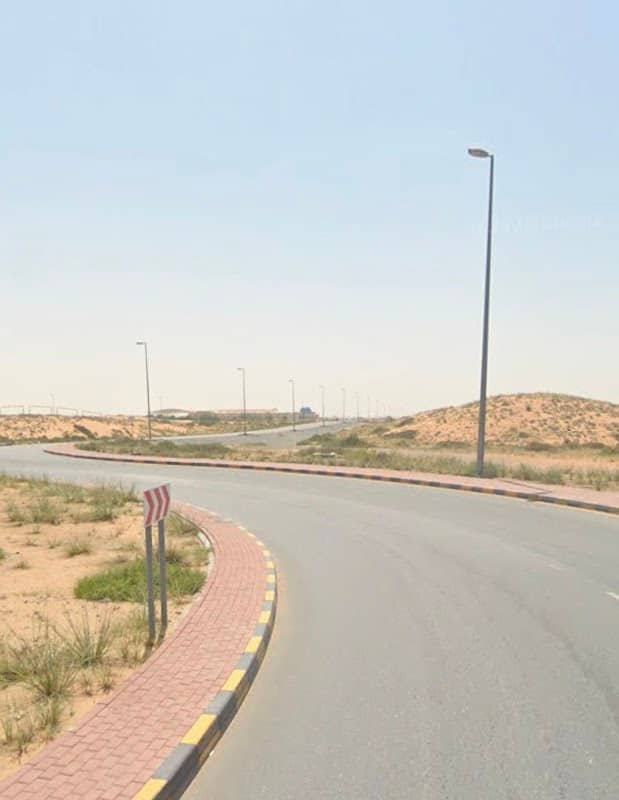 Al Ruwaida Roundabout - Image 1