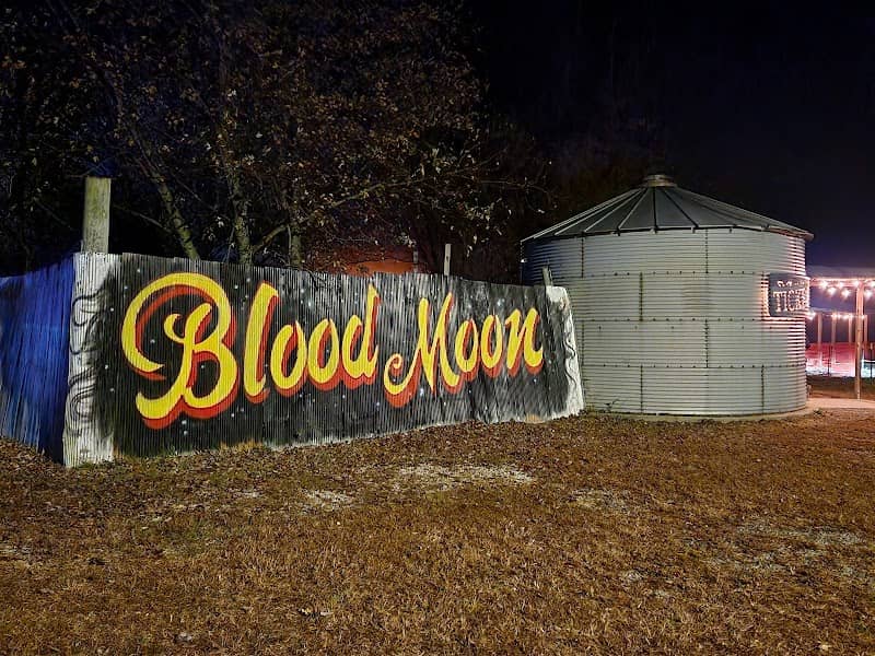 Blood Moon Haunted Scream Park - Image 1