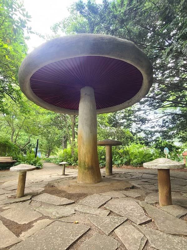 Krider "World’s Fair" Garden - Image 1
