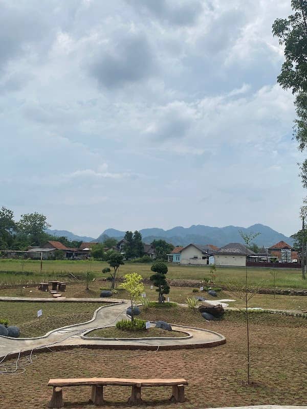 Wisata Taman APIK Desa Depok Cirebon - Image 1