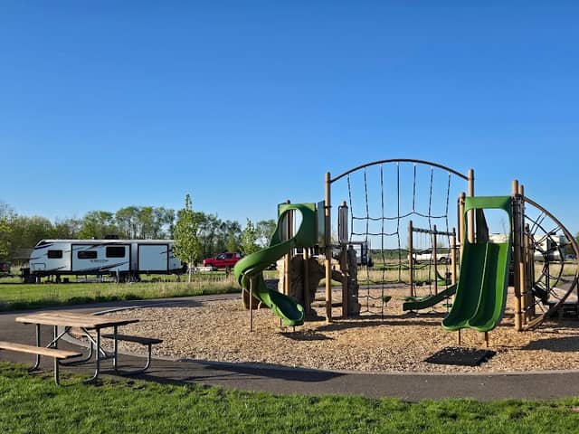 Bertram Chain of Lakes Campground - Image 3