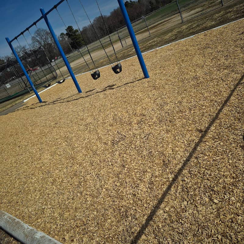 Peachland Park - Image 1