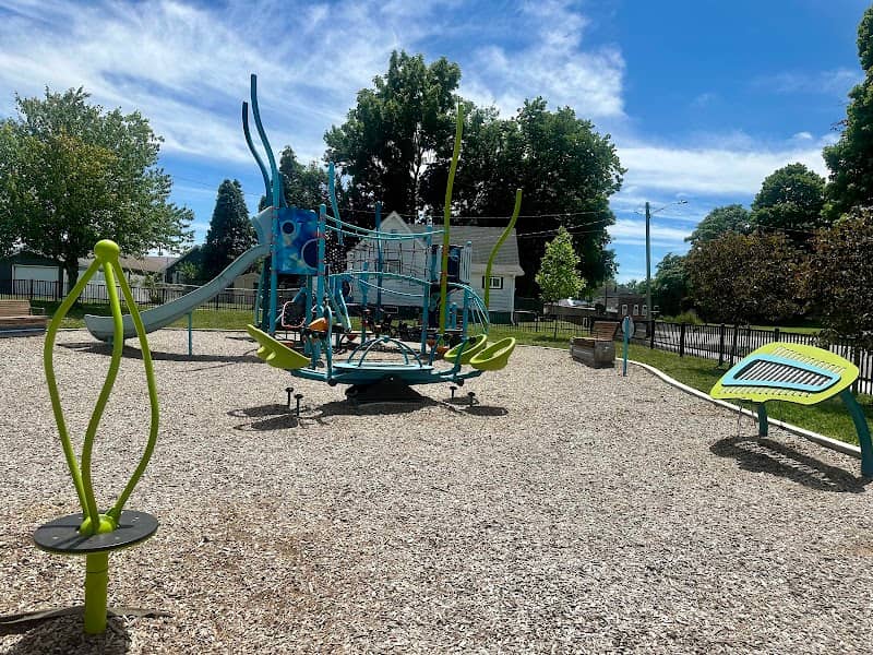 Frances Wooden Park - Image 2