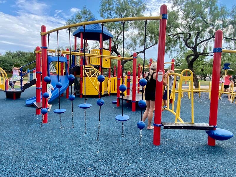 Unidad Park - Image 1