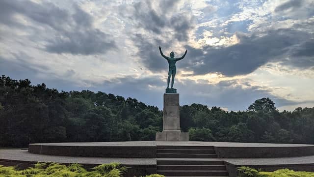 Sun Singer - Image 1