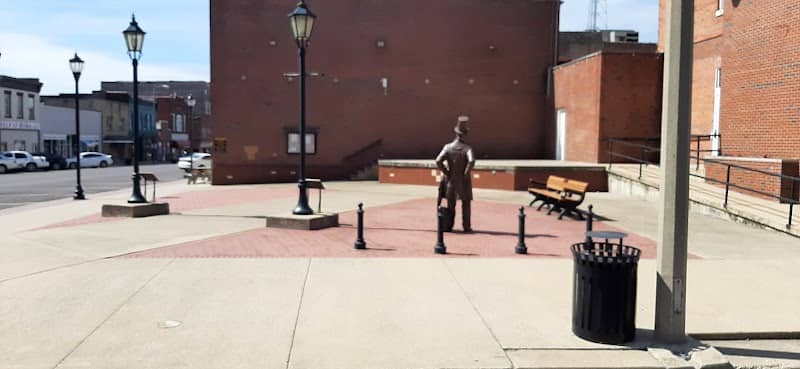 Abraham Lincoln Statue Plaza - Image 2