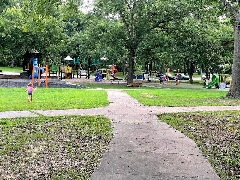 Couch Park - Image 2