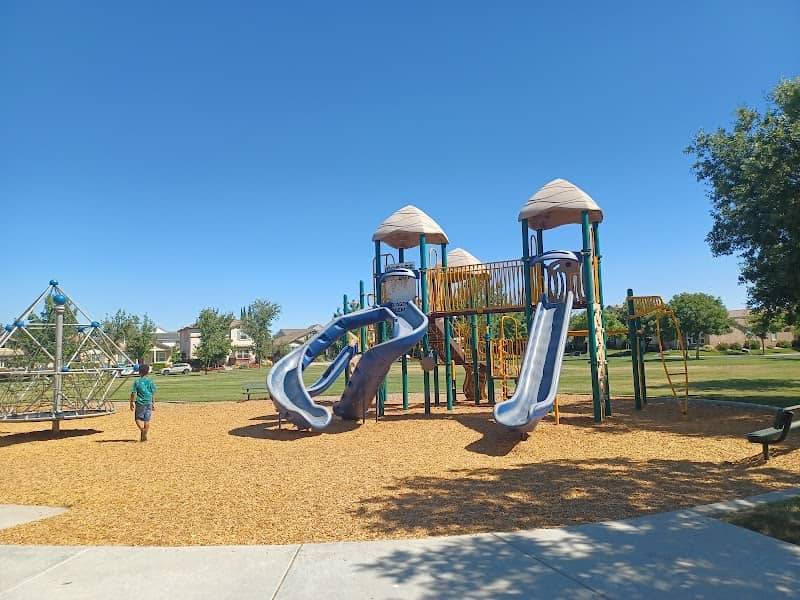 Blue Park - Image 3