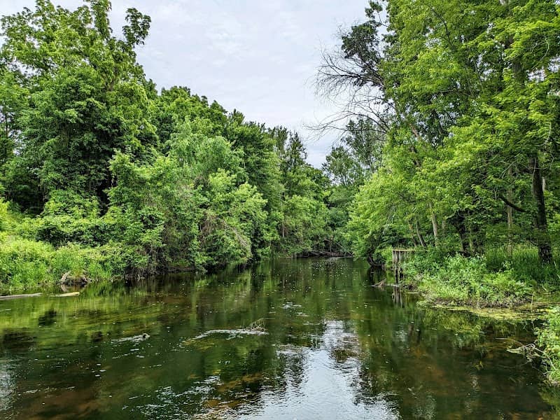 Riverside Park - Image 2