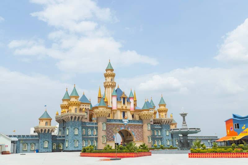 Water Ville Water Park - Image 1