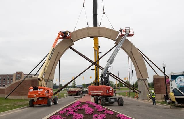 Gateway Arch - Adrian College Blvd. - Image 2