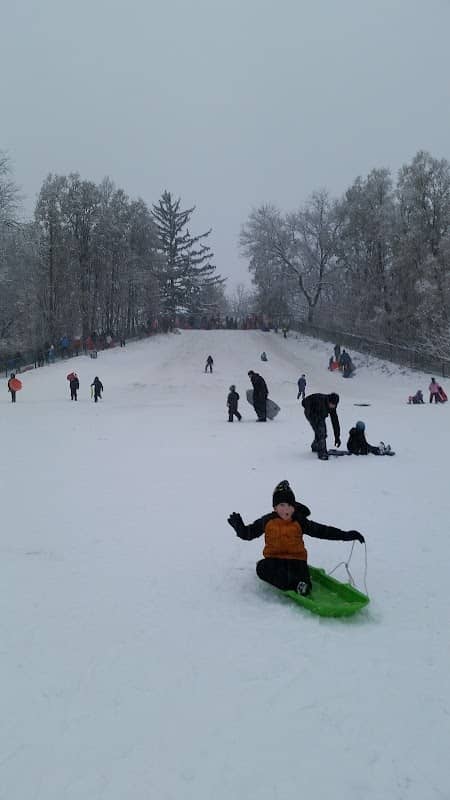 Richard E Johns Park - Image 2