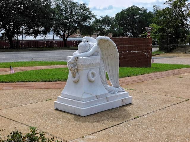Veterans Memorial Park - Image 2