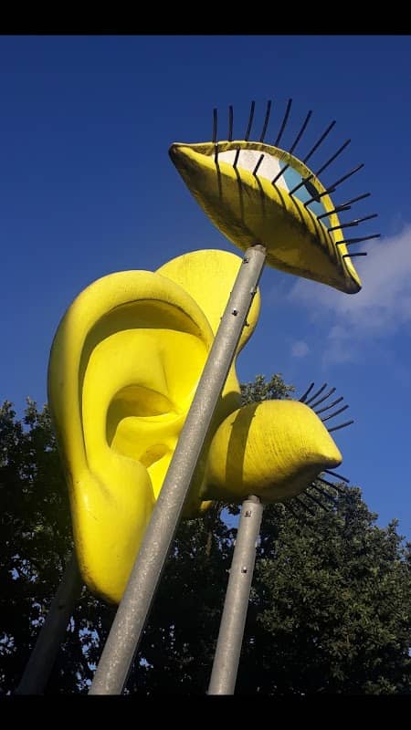 Skulptur Augen Ohren (Künstler: Timm Ohrt, 2008) - Image 1
